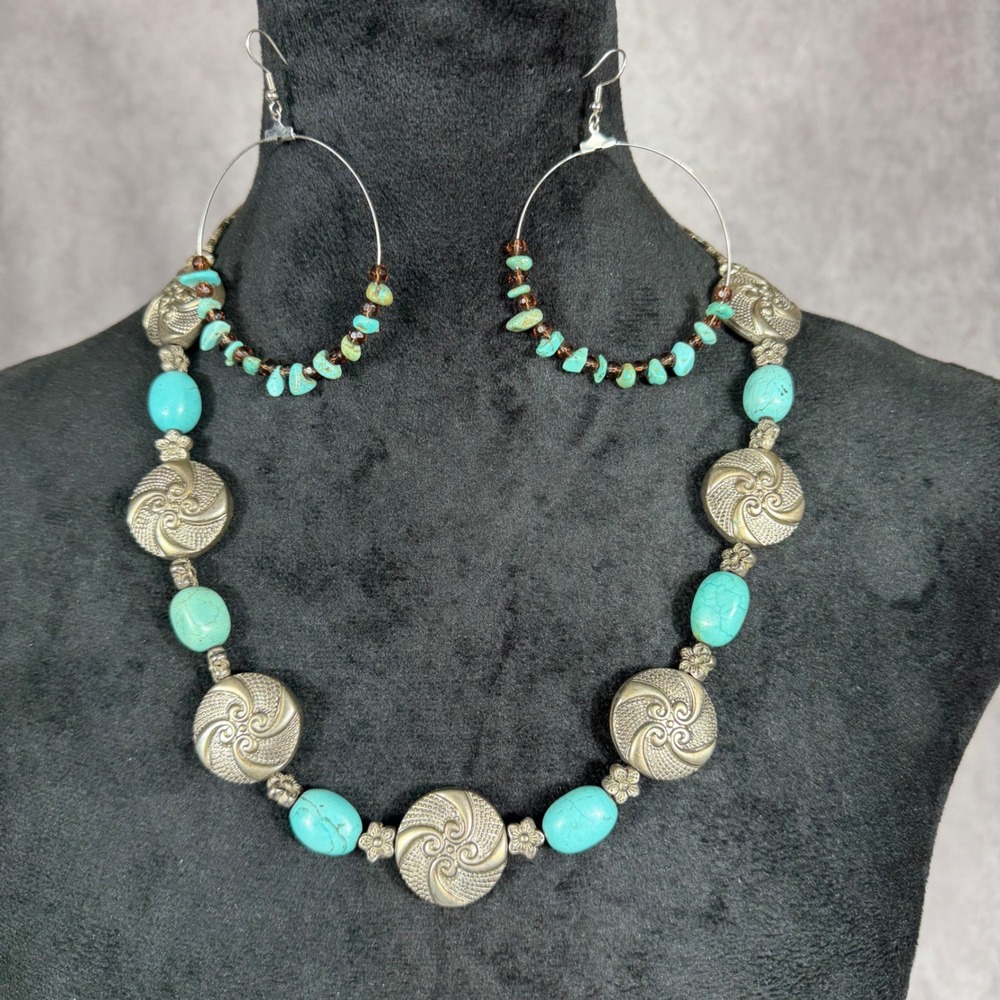 Vtg Southwestern 100% Turquoise Silver Jewelry Set Necklace & Hoop Earrings Boho